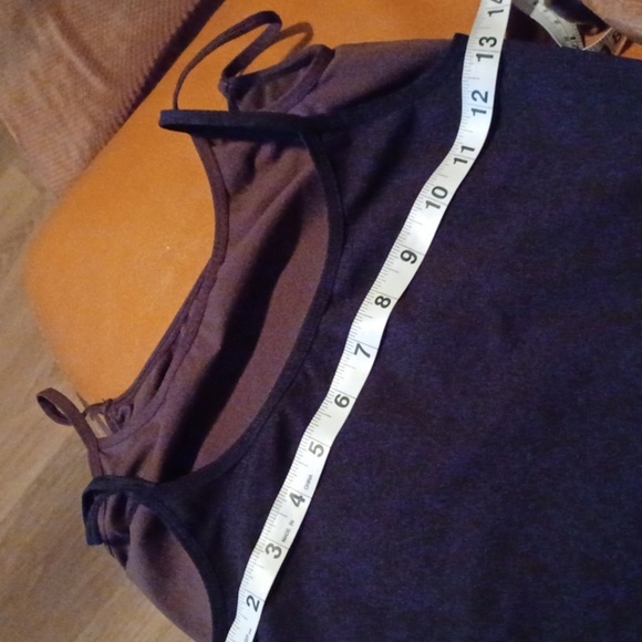 💙🏍2 Stylish Brown and Black Camisoles - Picture 5 of 6